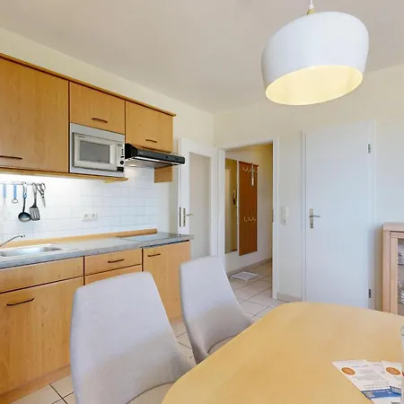 Appartementhaus Binzer Sterne 42 *